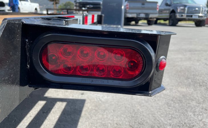 iron panther 7x18 7K flatbed truck trailer closeup of lights